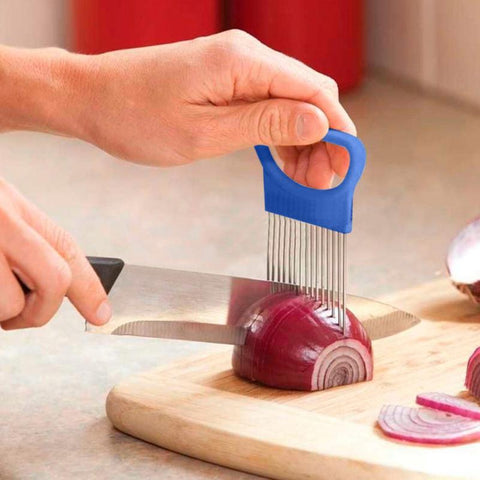 Clever Vegetable Holder and Slicer
